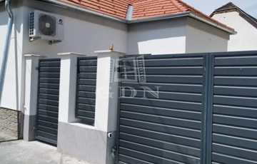 Eladó családi ház