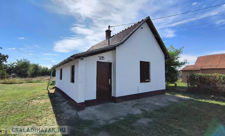 Eladó családi ház Tiszaroffon!                                 