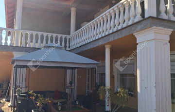 Eladó családi ház