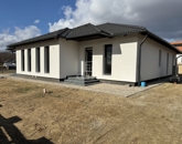 Eladó családi ház Nagytarcsa 119 900 000 Ft