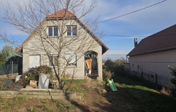 Eladó családi ház