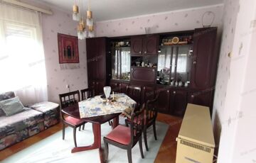 Eladó családi ház