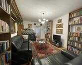 Eladó a Nagy I. krt-on egy 3 szobás teljesen felújított 75m2-es lakás.