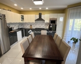 Eladó családi ház Csatár 98 500 000 Ft