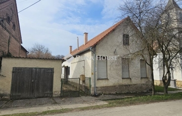 Eladó családi ház