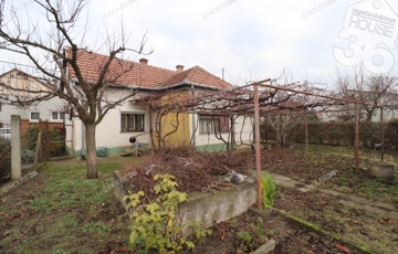 Eladó családi ház