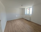 Eladó családi ház Ceglédbercel 39 900 000 Ft