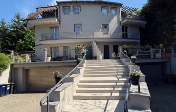 Eladó családi ház