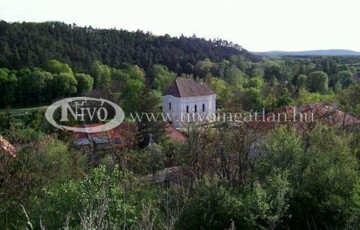 Eladó családi ház