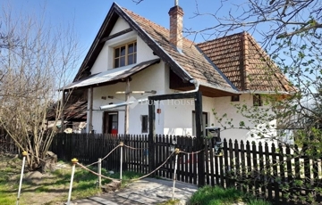 Eladó családi ház