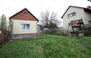 Eladó telek/földterület