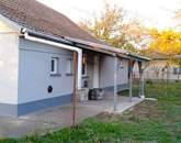 Eladó Tiszaföldváron egy felújított 3 szobás családiház