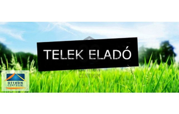 Eladó telek/földterület