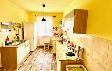 Eladó családi ház