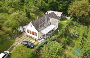 Eladó családi ház