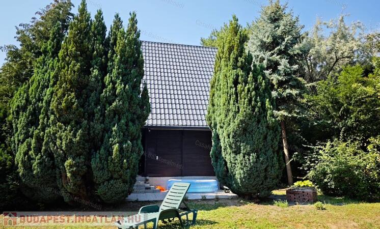 Strandközeli építési telek eladó Balatonfűzfőn                                 
