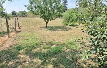 Eladó telek/földterület