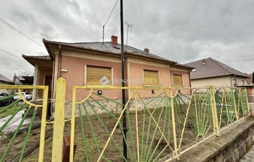 Eladó családi ház