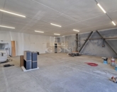 Kiadó ipari ingatlan Székesfehérvár 300 000 Ft