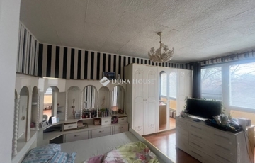 Eladó lakás