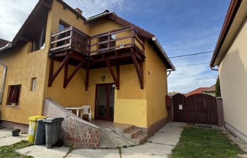 Eladó családi ház