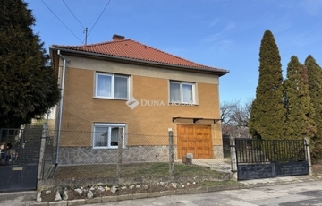 Eladó családi ház