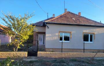 Eladó családi ház