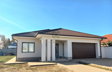 Eladó családi ház