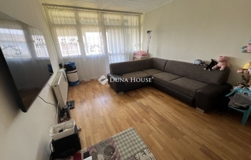 Eladó lakás