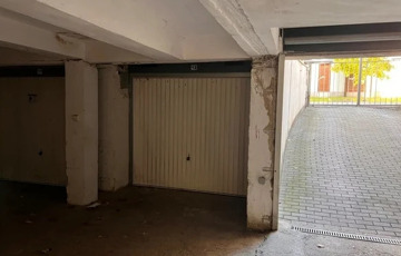 Eladó garázs