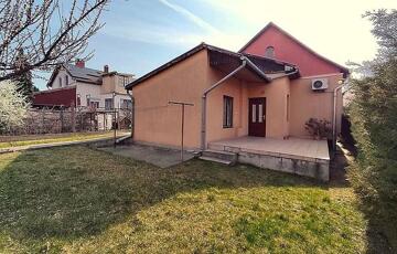 Eladó családi ház