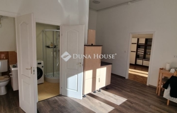 Eladó lakás