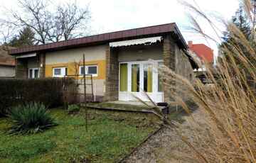 Eladó családi ház