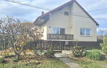 Eladó családi ház