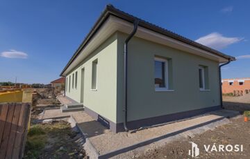 Eladó családi ház