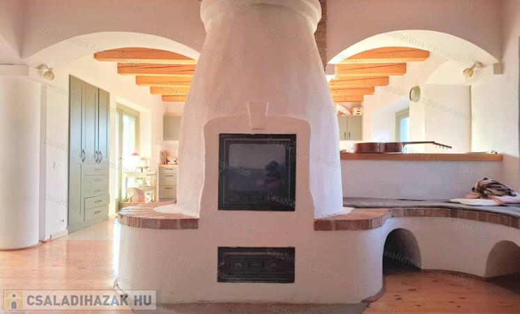 2,4 ha öko-birtok a Balaton-felvidéki Nemzeti Park tetején                                 