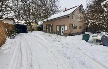 Eladó családi ház