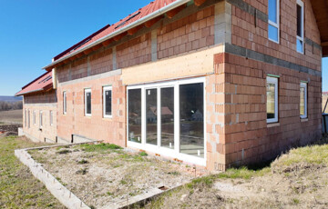 Eladó családi ház