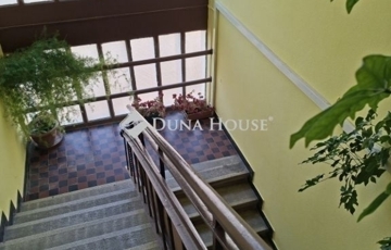 Eladó lakás