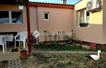 Eladó családi ház