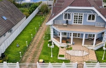 Eladó családi ház