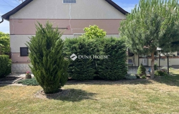 Eladó családi ház