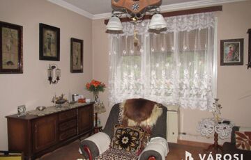 Eladó családi ház