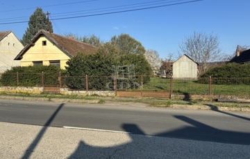 Eladó családi ház