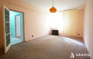 Eladó lakás