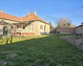 Cegléd Újvárosi részén családi ház eladó!