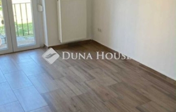 Eladó lakás