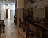 Üzlethelyiség eladó Komárom központjában, 391 m², sokféle funkcióval.