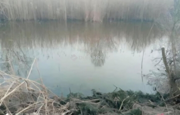 Eladó telek/földterület