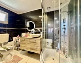 Eladó családi ház Pécs 105 000 000 Ft